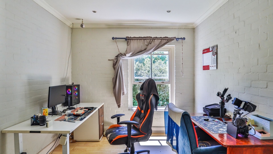 5 Bedroom Property for Sale in Constantia Western Cape